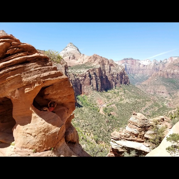 Meet your Posher, Rachel - Picture 3 of 3